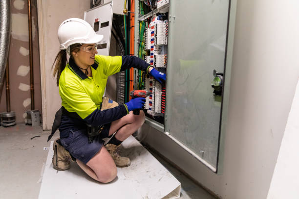 Best Emergency Electrical Repair  in Fort Dodge, IA